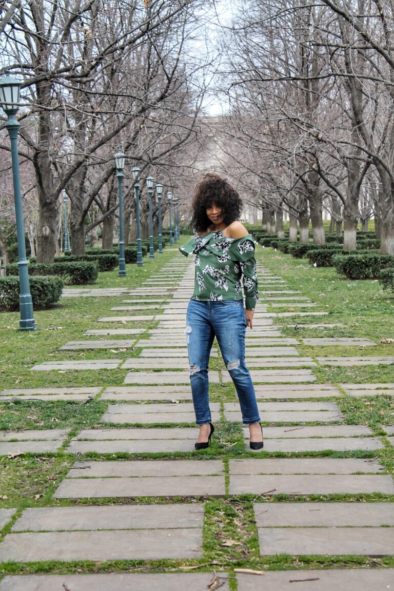 Jeans for Curvy Girls