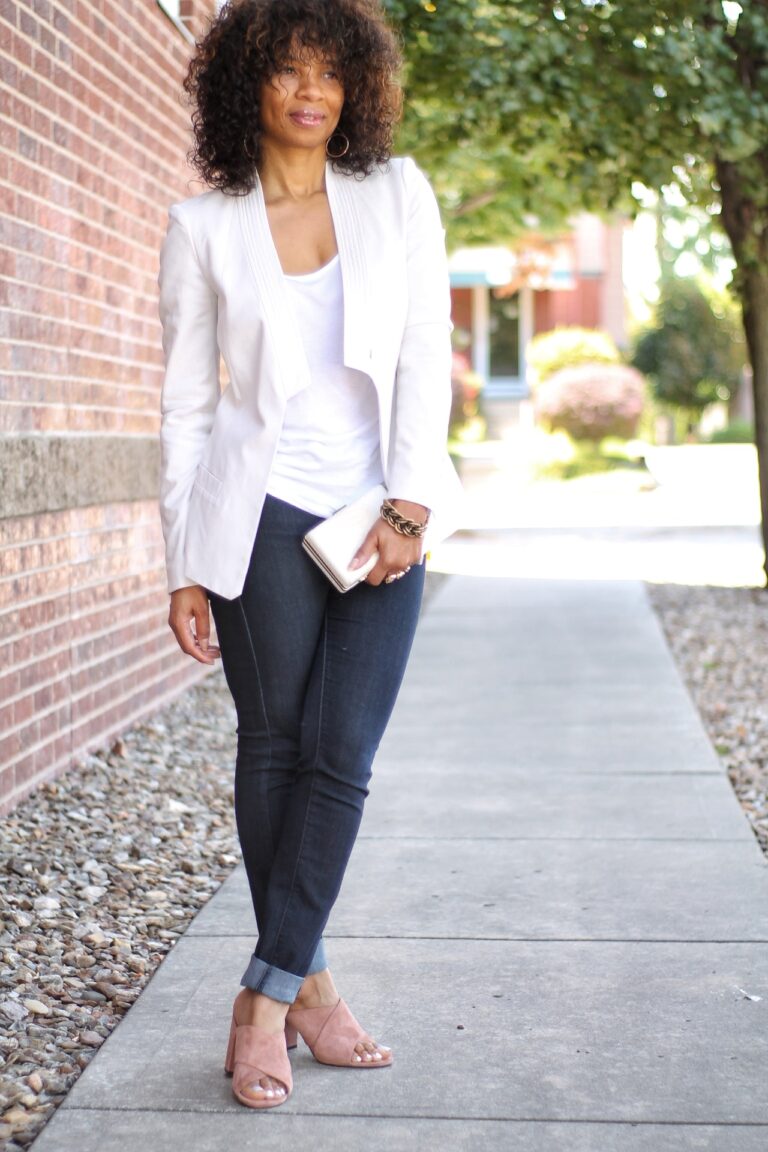 7 Steps to Create a Capsule Wardrobe